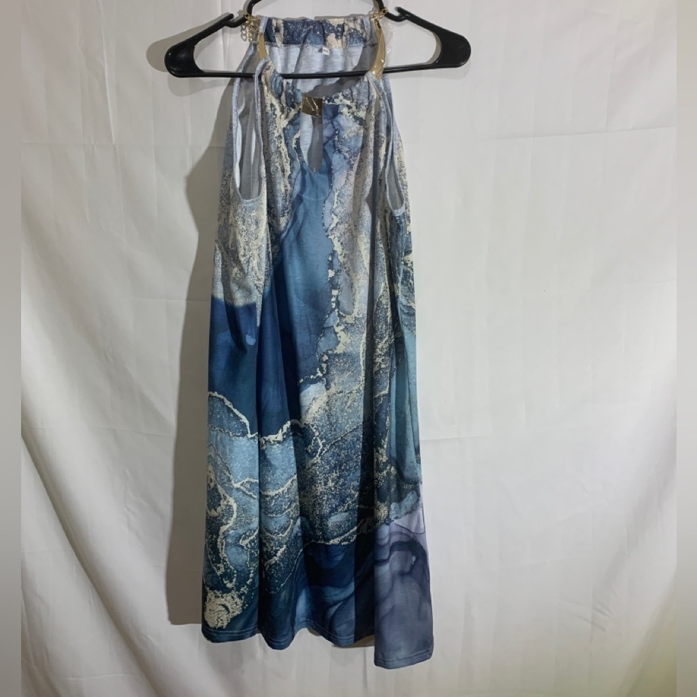 3/$28❤️Blue and white chain neck dress size XXL